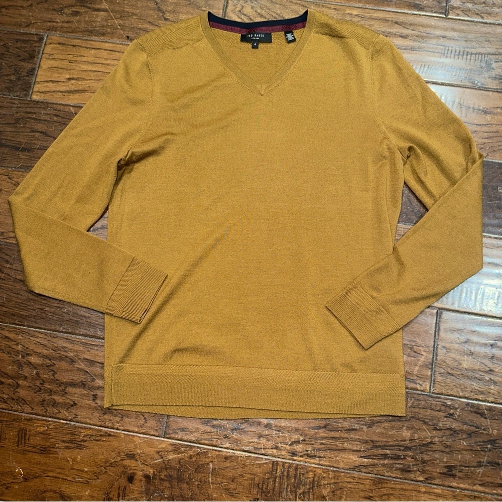 Ted Baker Golden Mustard V-Neck Sweater Size‎ 4